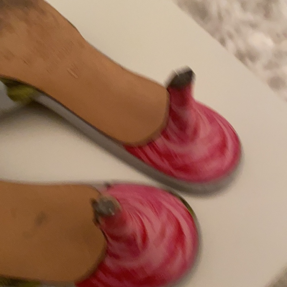 Kate Spade Rose Pattern Kitten Heel Mules sz 8.5 - Picture 4 of 7
